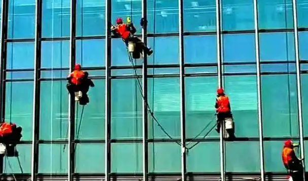 外墙脏了怎么清洗